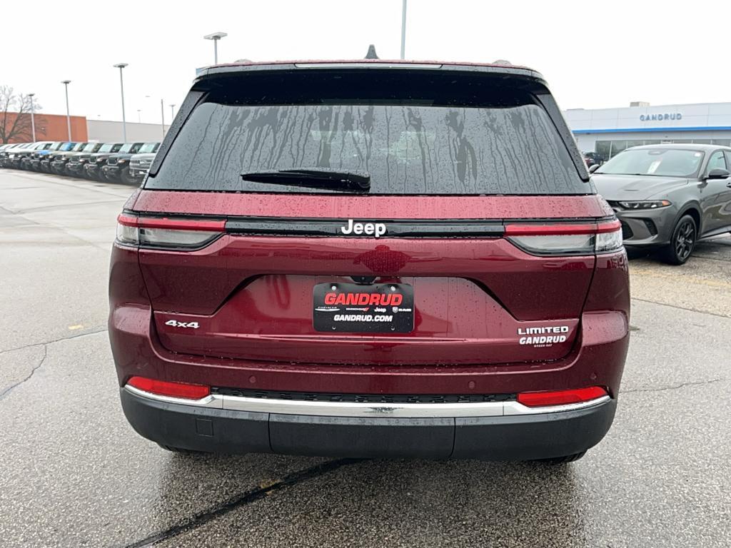 new 2025 Jeep Grand Cherokee car, priced at $48,701