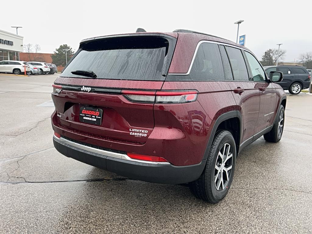 new 2025 Jeep Grand Cherokee car, priced at $48,701