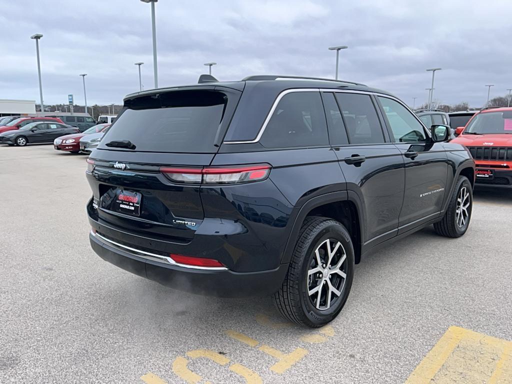 used 2024 Jeep Grand Cherokee car, priced at $40,995