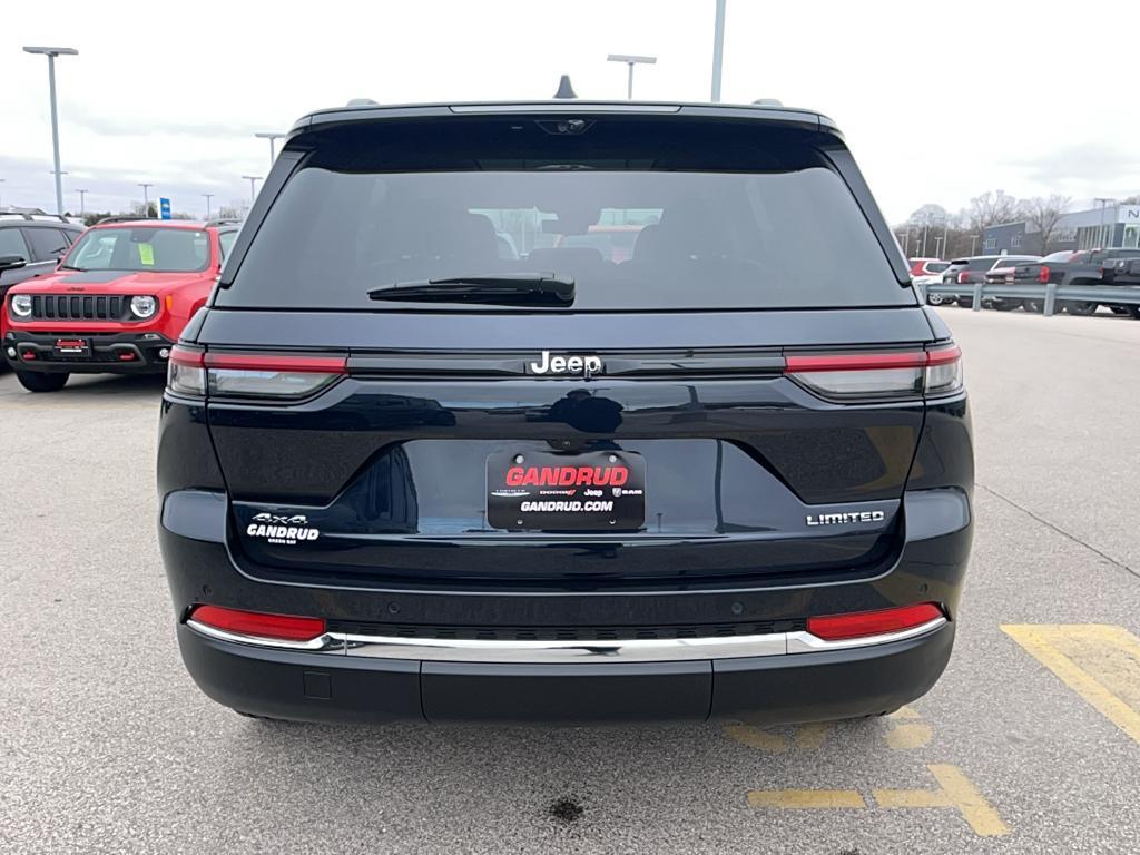 used 2024 Jeep Grand Cherokee car, priced at $40,995