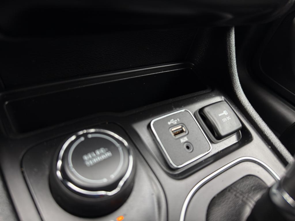used 2020 Jeep Cherokee car, priced at $19,295