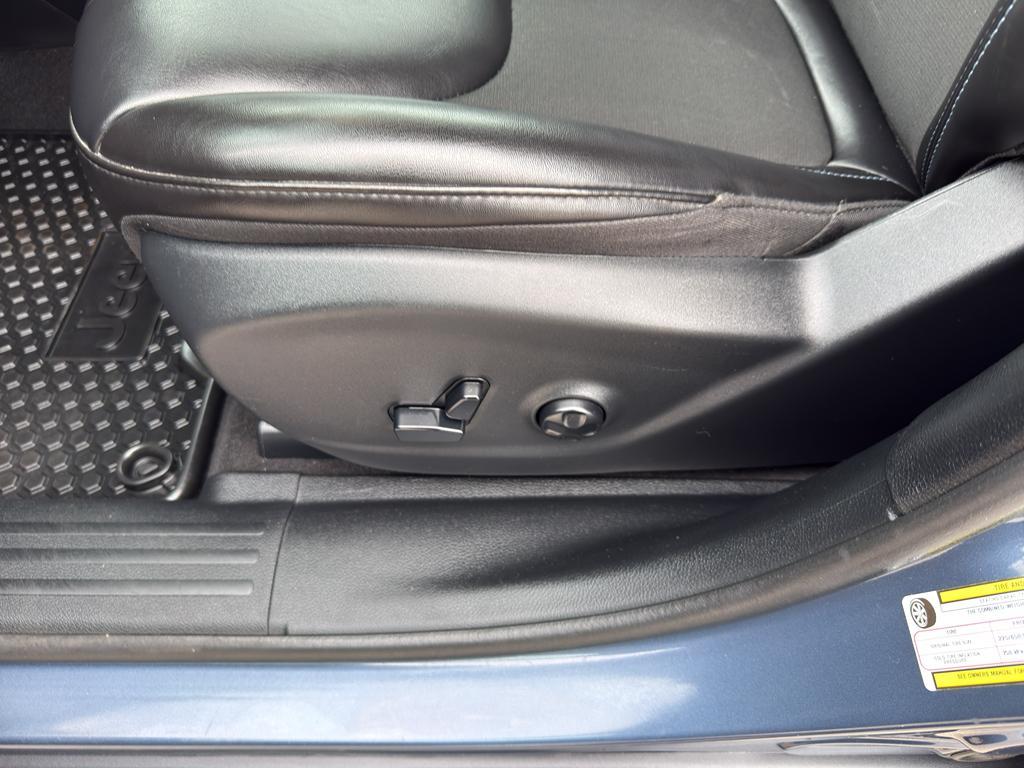 used 2020 Jeep Cherokee car, priced at $19,295