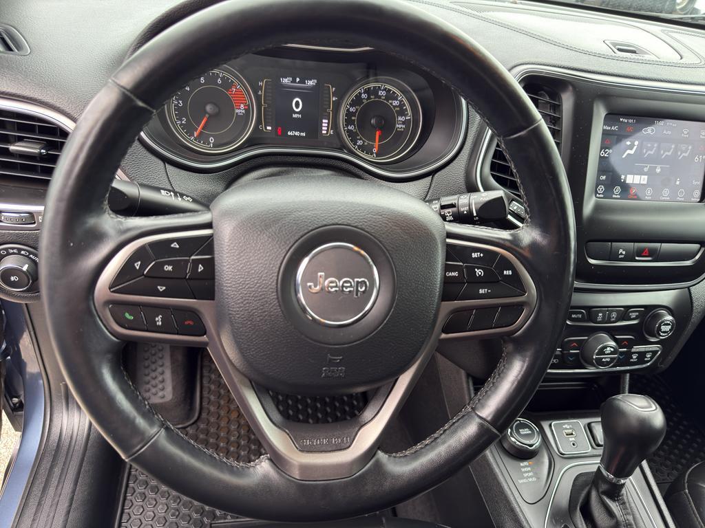 used 2020 Jeep Cherokee car, priced at $19,295