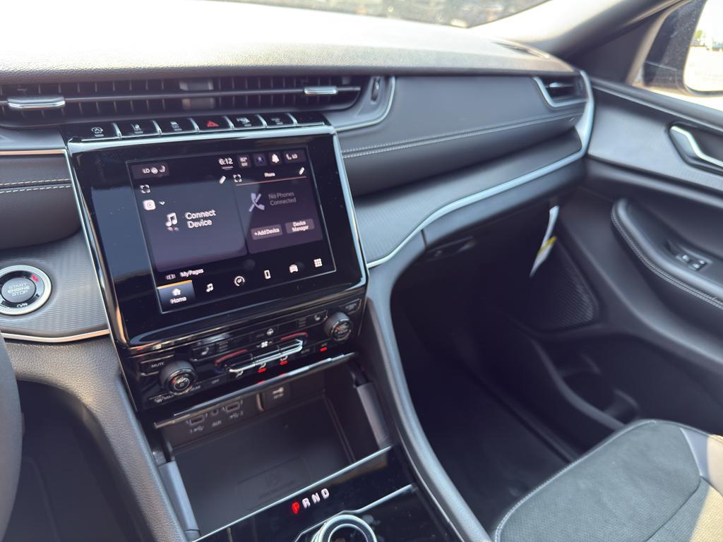 new 2025 Jeep Grand Cherokee L car, priced at $47,438