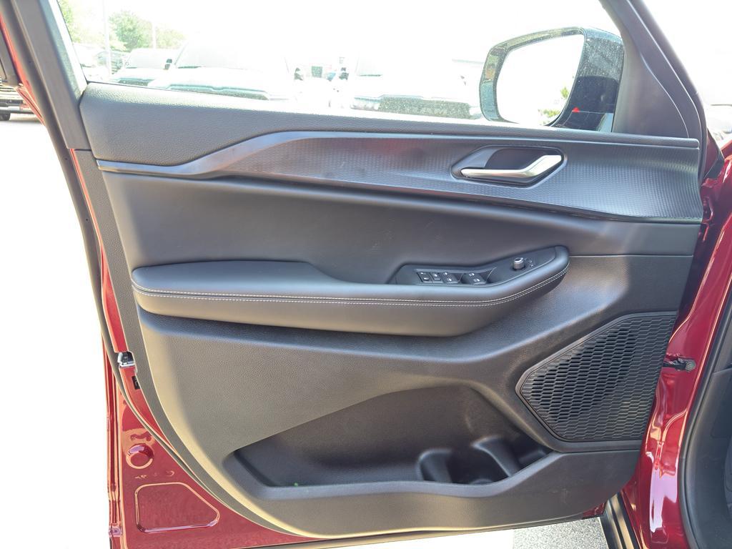 new 2025 Jeep Grand Cherokee L car, priced at $47,438