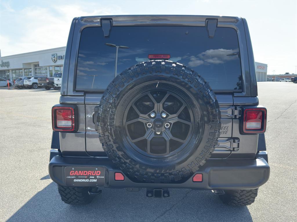 new 2025 Jeep Wrangler car, priced at $53,672
