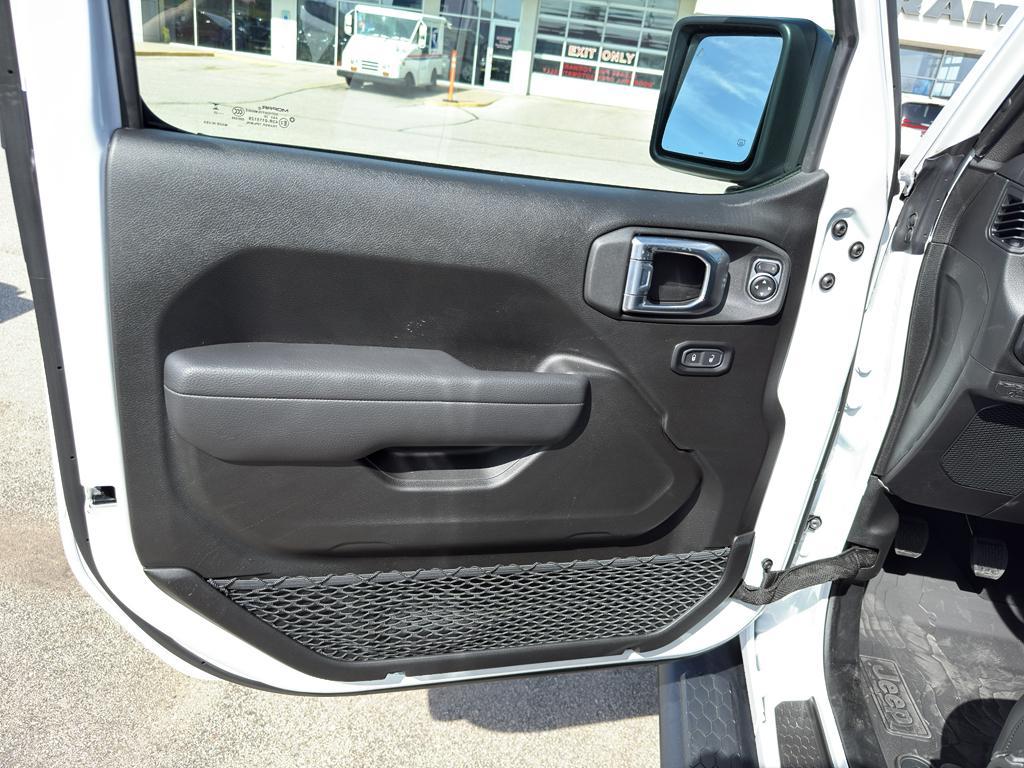 new 2025 Jeep Wrangler car, priced at $52,783