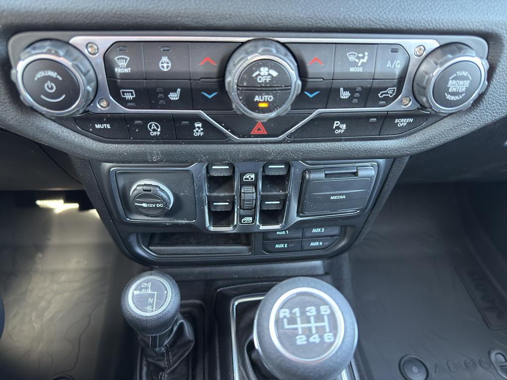 new 2025 Jeep Wrangler car, priced at $52,783