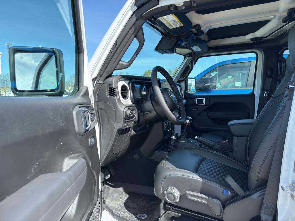 new 2025 Jeep Wrangler car, priced at $52,783