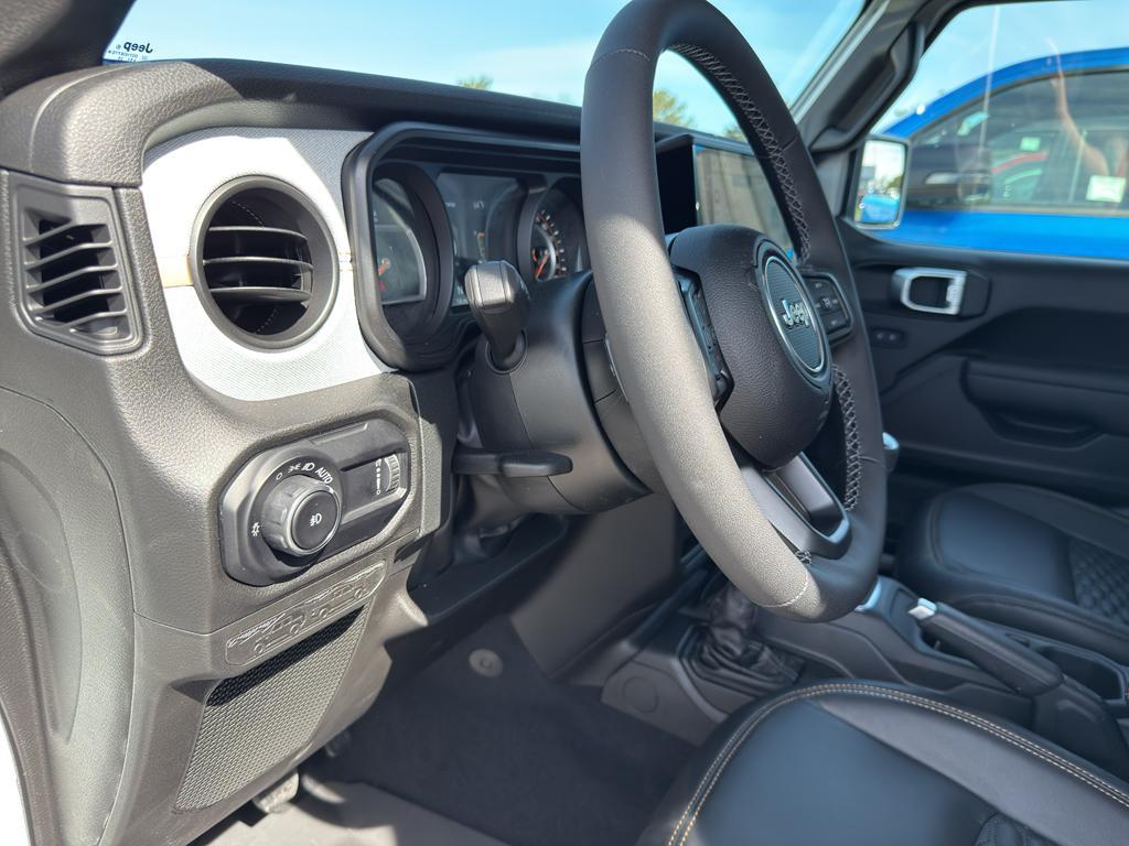 new 2025 Jeep Wrangler car, priced at $52,783