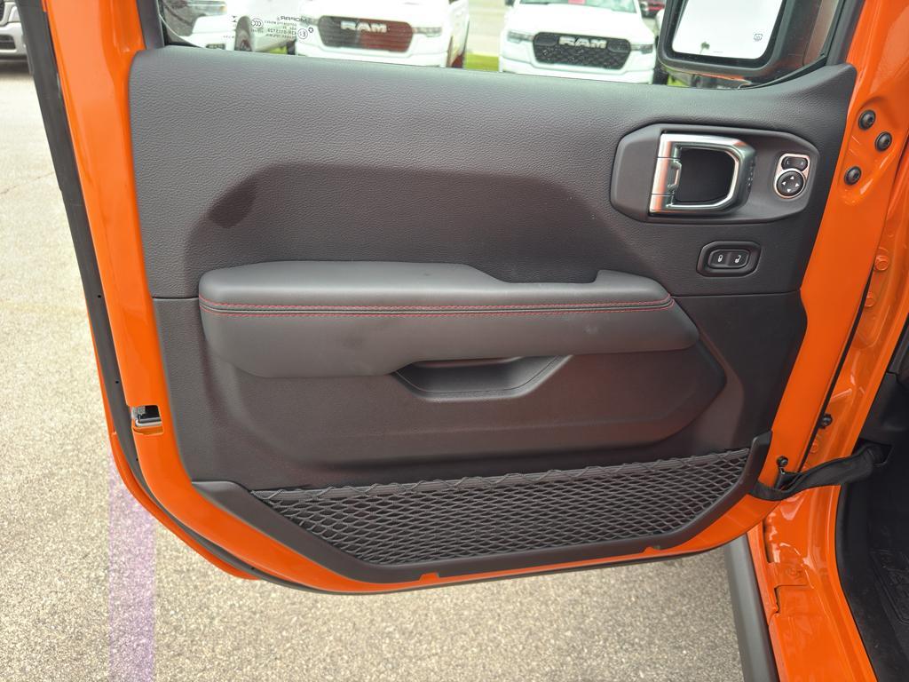 new 2025 Jeep Wrangler car, priced at $69,659