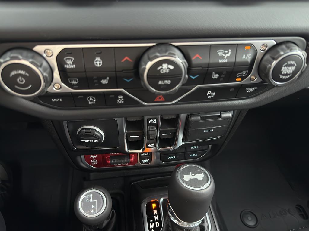new 2025 Jeep Wrangler car, priced at $69,659