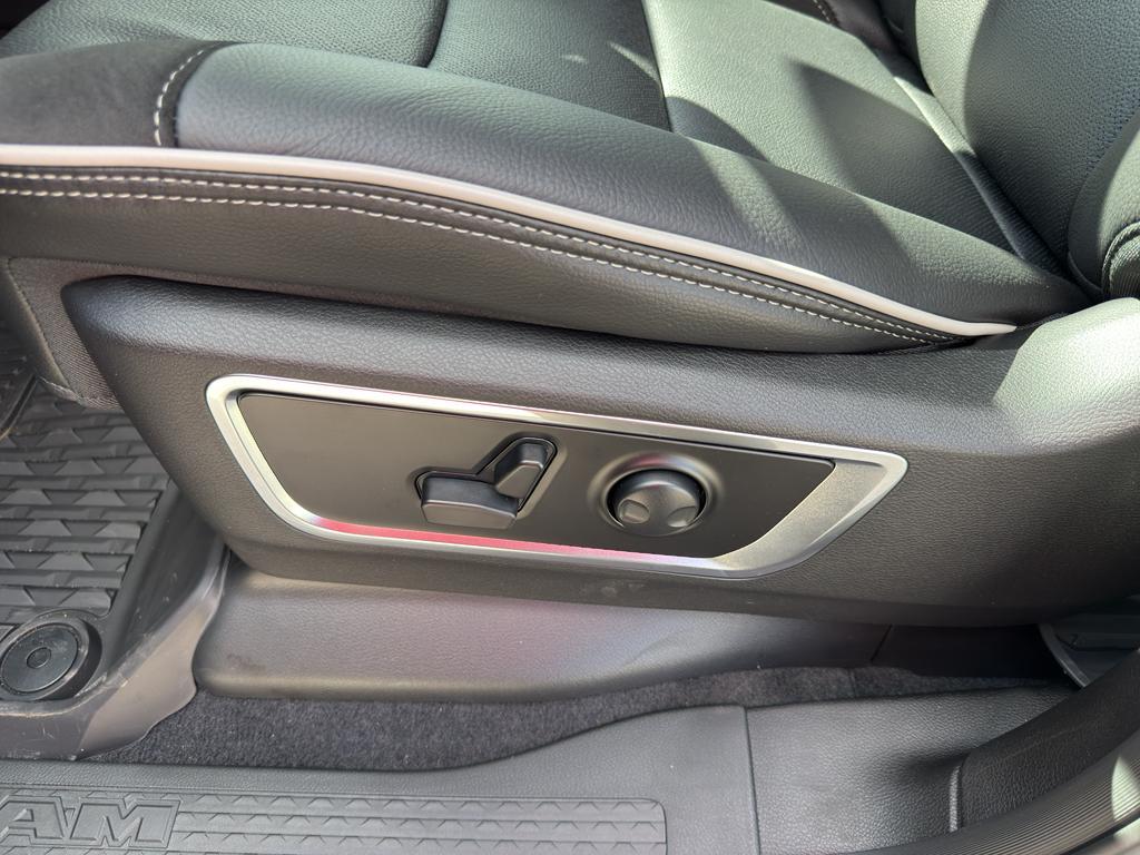 new 2025 Ram 1500 car, priced at $67,116