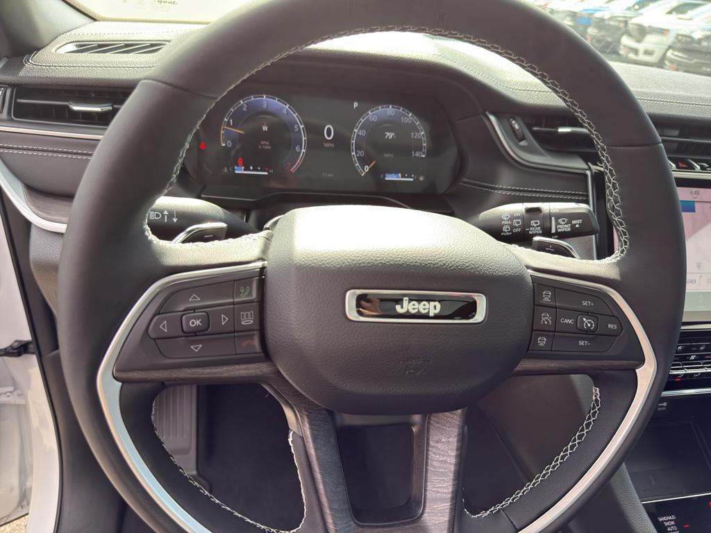 new 2025 Jeep Grand Cherokee car, priced at $55,662