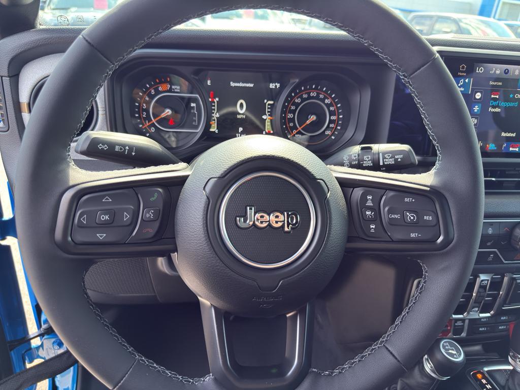 new 2025 Jeep Wrangler car, priced at $60,234