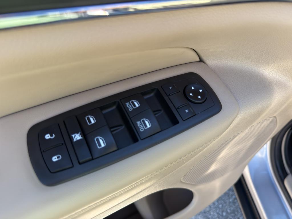 used 2021 Jeep Grand Cherokee car, priced at $23,995