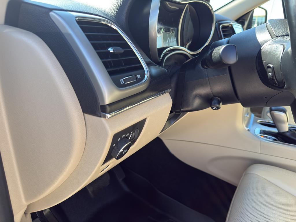 used 2021 Jeep Grand Cherokee car, priced at $23,995