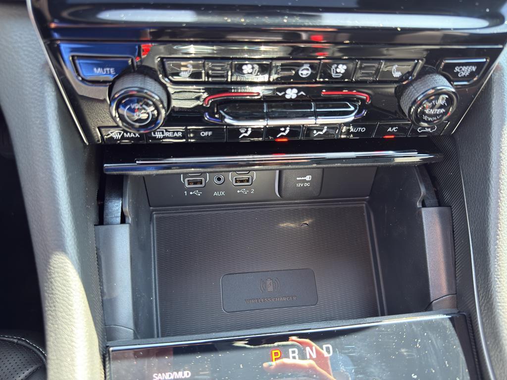 new 2025 Jeep Grand Cherokee car, priced at $55,998