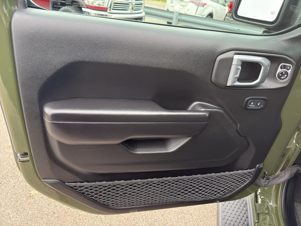 used 2021 Jeep Wrangler Unlimited car, priced at $25,995