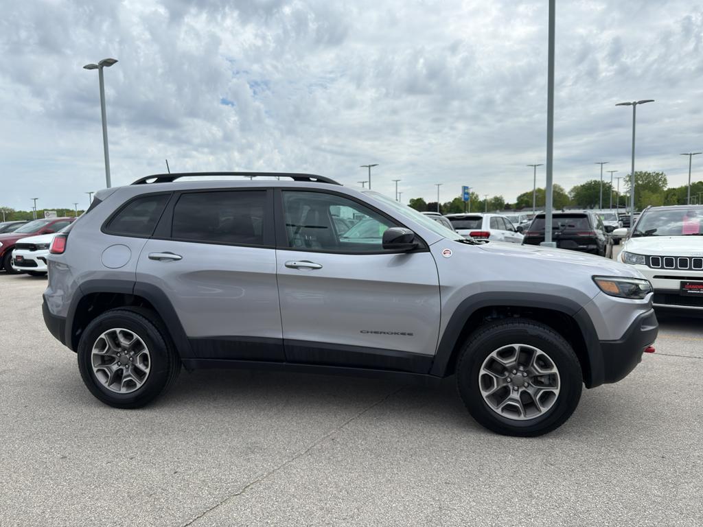 used 2022 Jeep Cherokee car, priced at $27,495