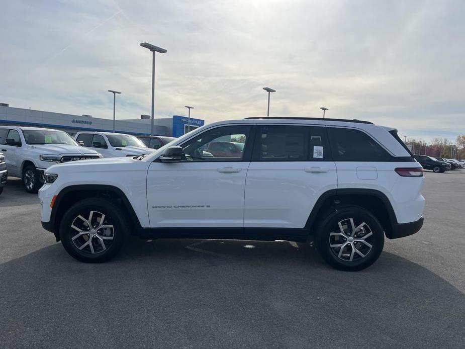 new 2025 Jeep Grand Cherokee car, priced at $46,902