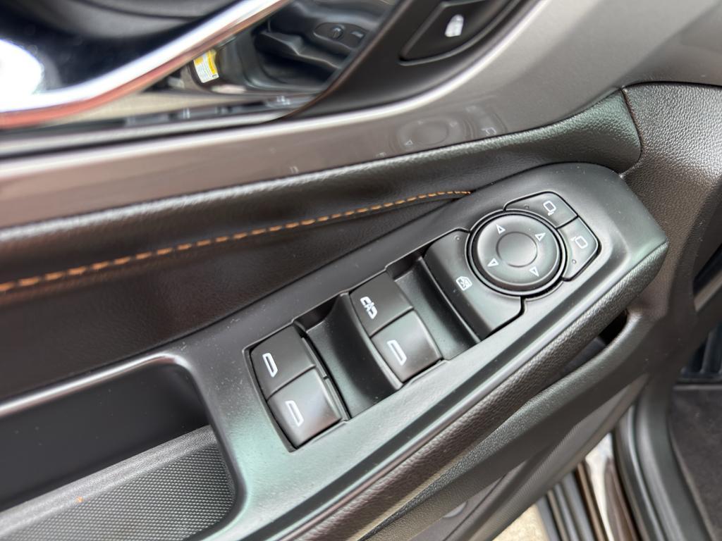 used 2018 Chevrolet Traverse car, priced at $20,995