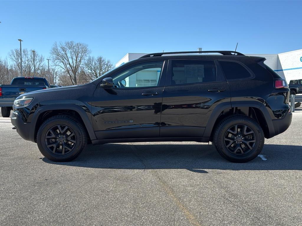 used 2020 Jeep Cherokee car, priced at $20,995