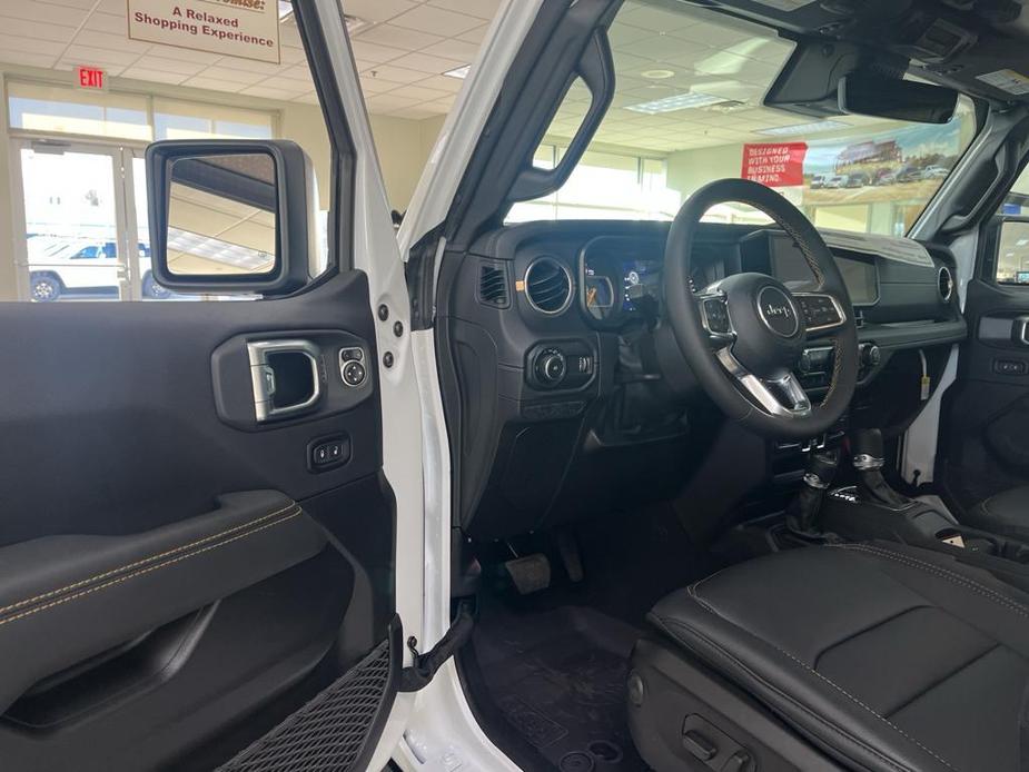 new 2025 Jeep Wrangler car, priced at $57,672