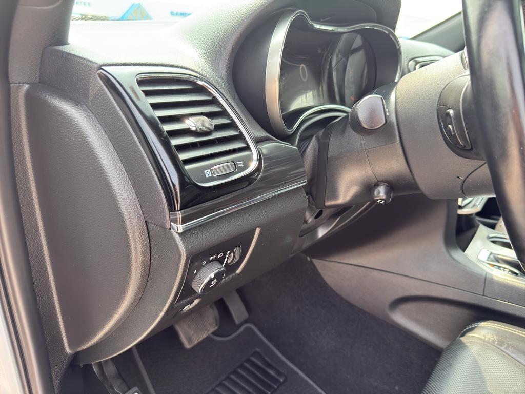 used 2021 Jeep Grand Cherokee car, priced at $27,995