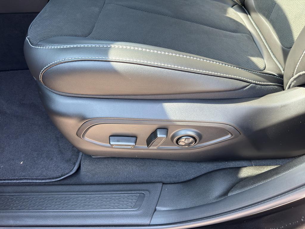 new 2025 Jeep Grand Cherokee L car, priced at $49,725