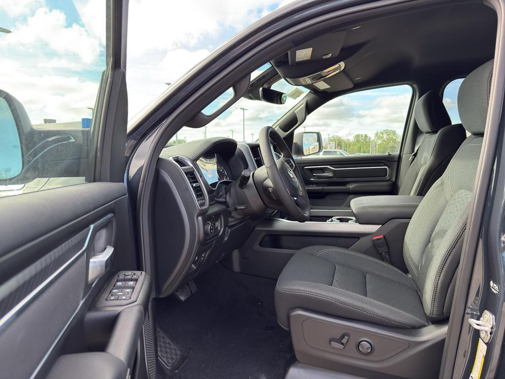 new 2025 Ram 1500 car, priced at $54,652