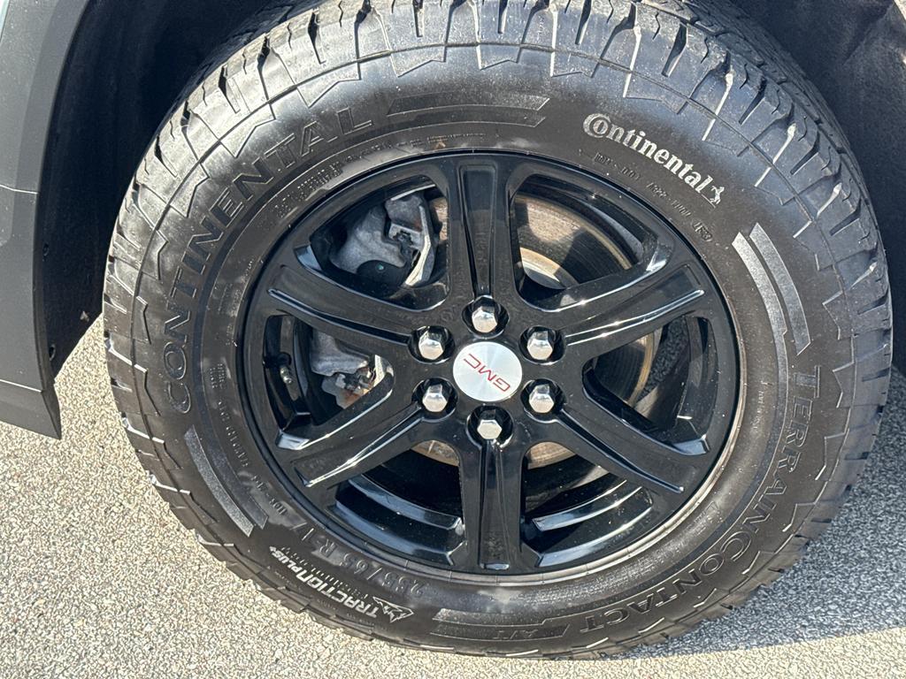 used 2023 GMC Acadia car, priced at $35,595