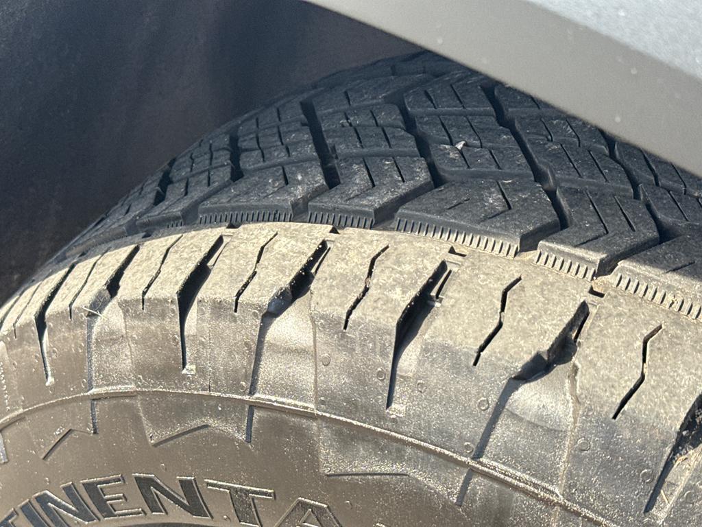 used 2023 GMC Acadia car, priced at $35,595