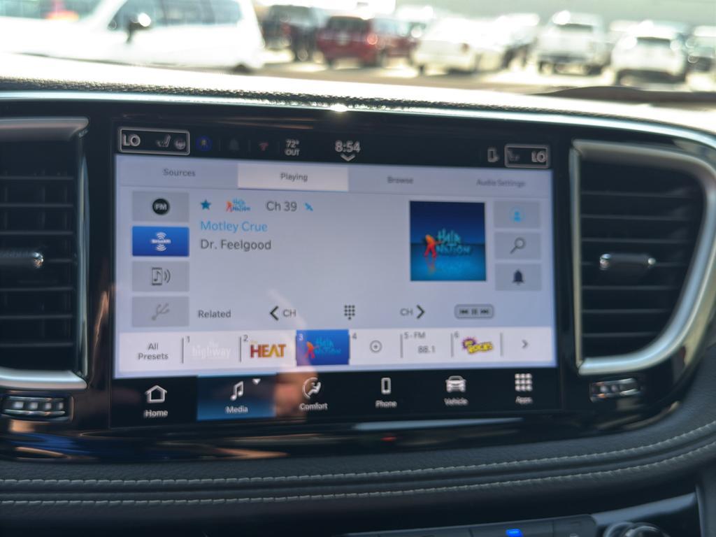new 2025 Chrysler Pacifica car, priced at $44,940