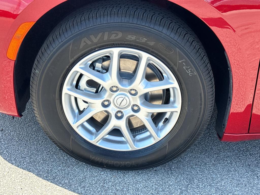 new 2025 Chrysler Pacifica car, priced at $44,940