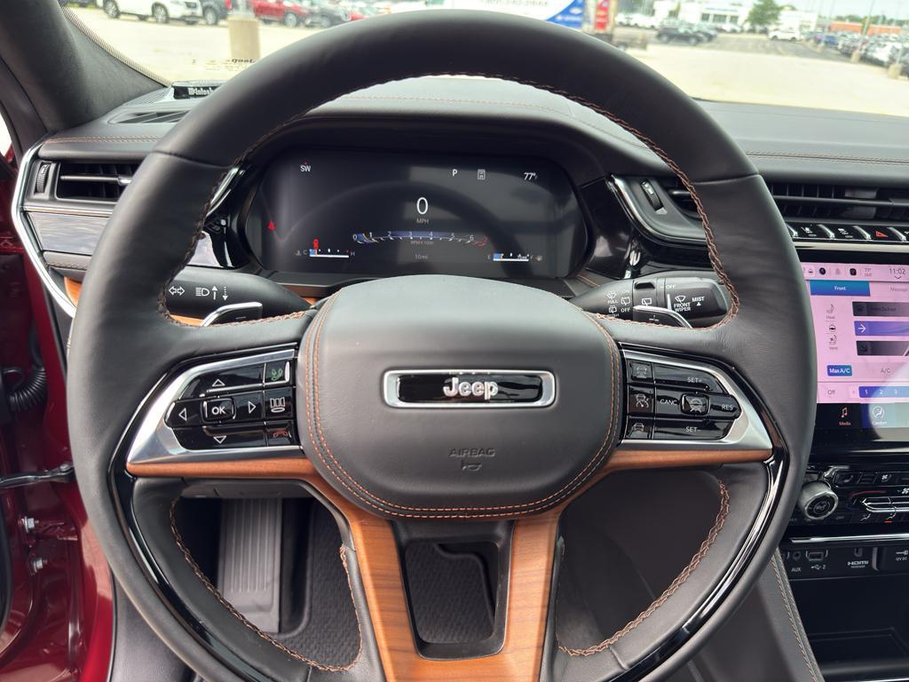 new 2025 Jeep Grand Cherokee car, priced at $62,156