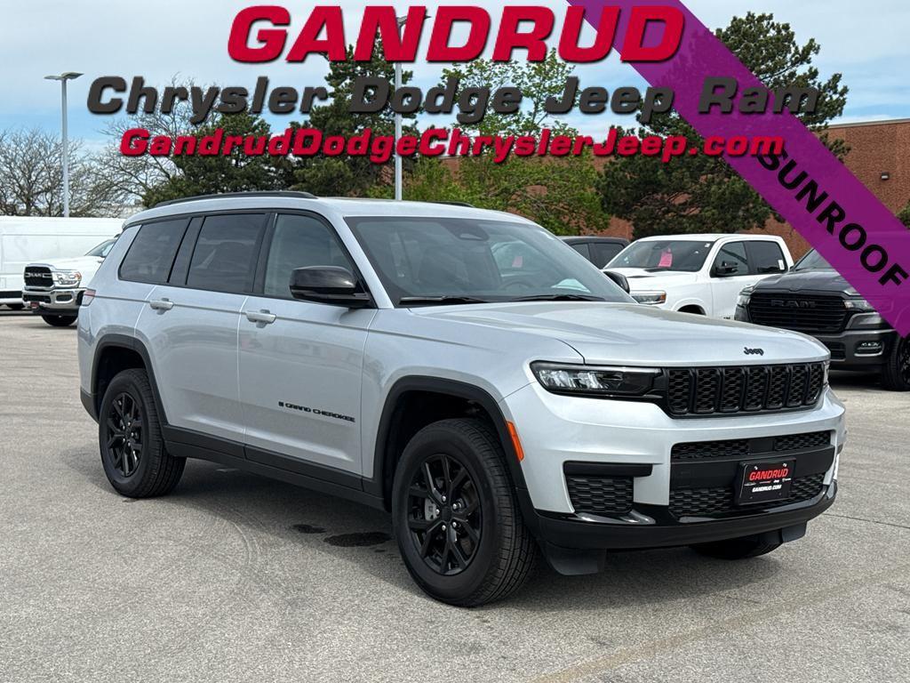 new 2025 Jeep Grand Cherokee L car, priced at $46,998