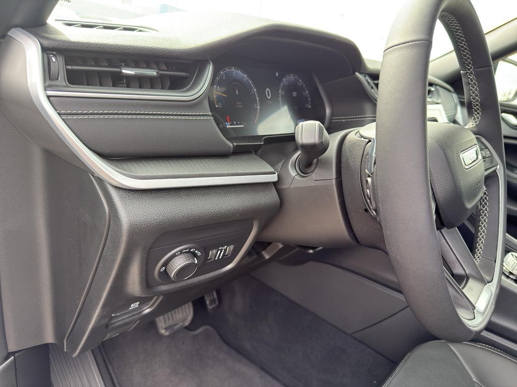 new 2025 Jeep Grand Cherokee L car, priced at $46,998