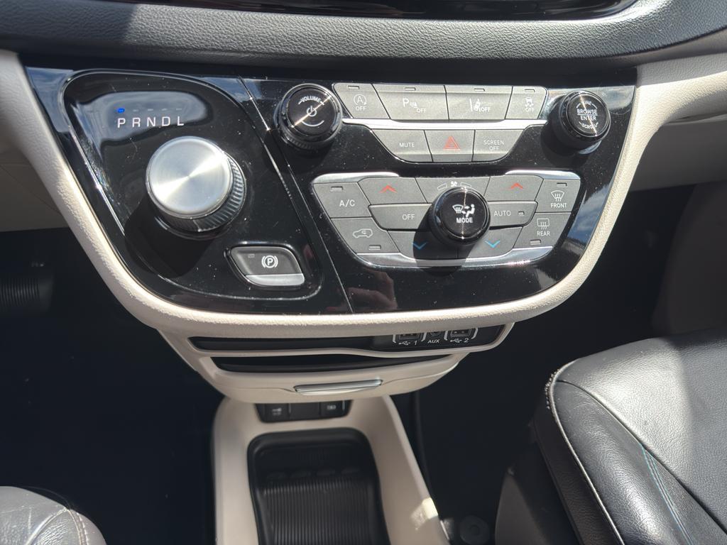 used 2021 Chrysler Pacifica car, priced at $22,995
