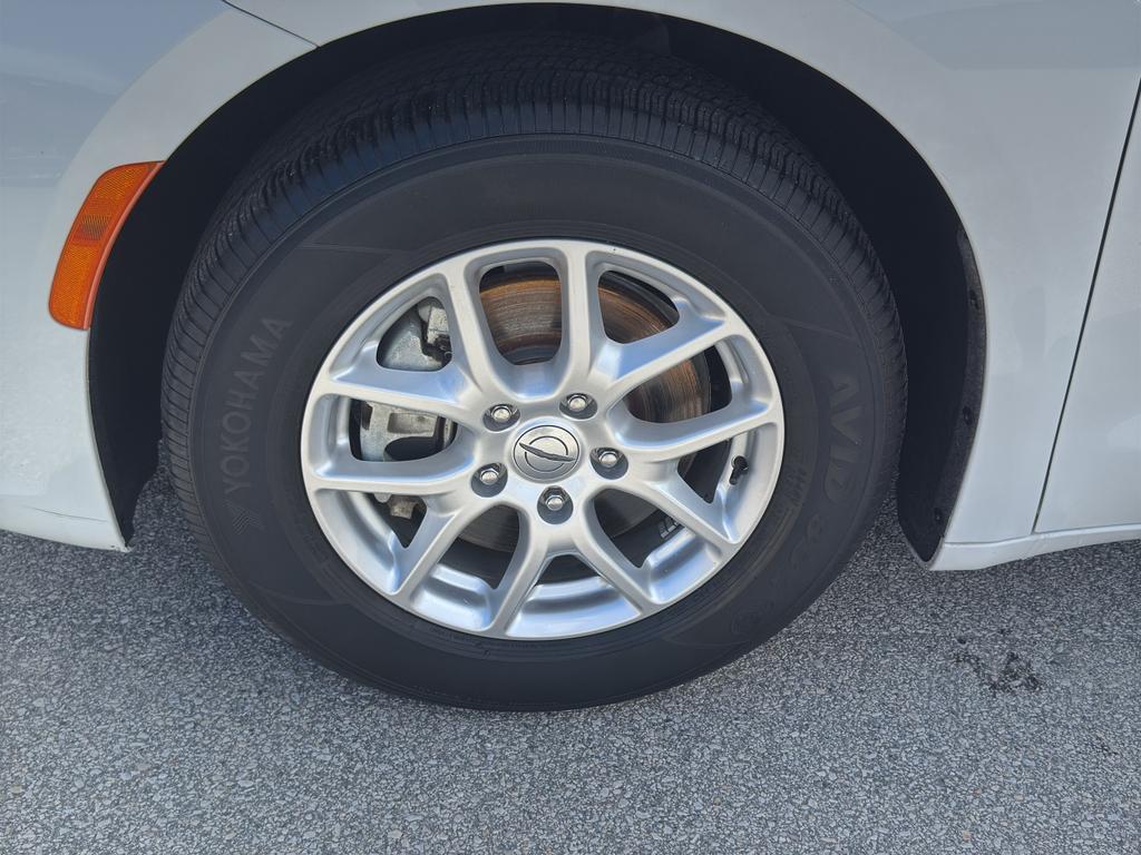 used 2021 Chrysler Pacifica car, priced at $22,995