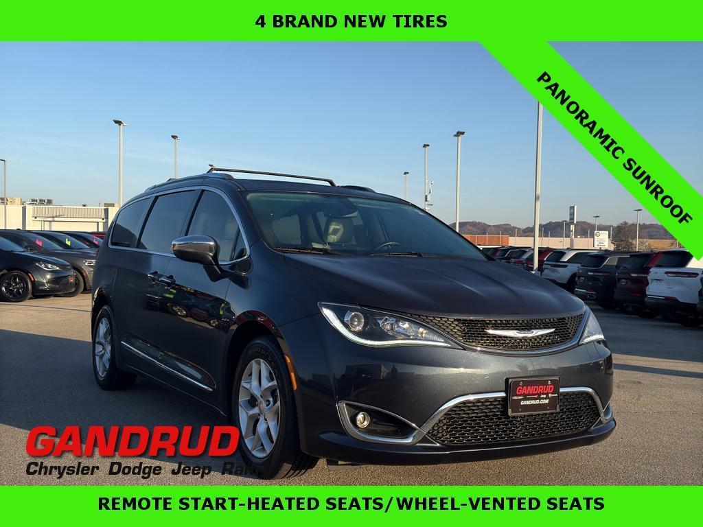 used 2020 Chrysler Pacifica car, priced at $15,295