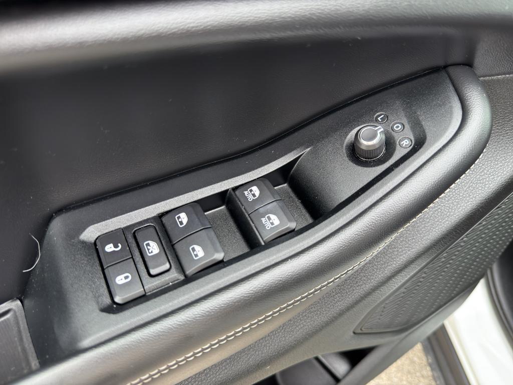 used 2023 Jeep Grand Cherokee L car, priced at $29,895