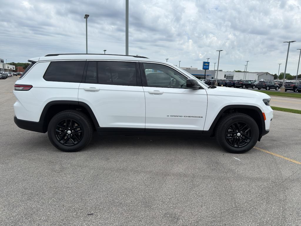used 2023 Jeep Grand Cherokee L car, priced at $29,895