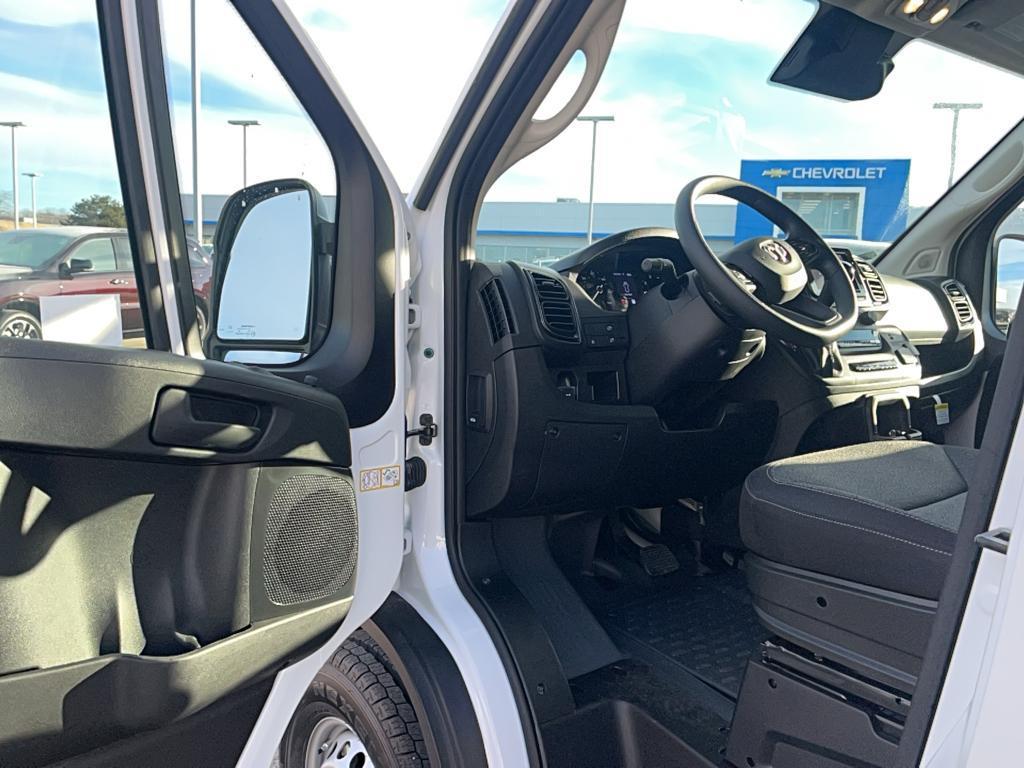 new 2025 Ram ProMaster 2500 car, priced at $53,622