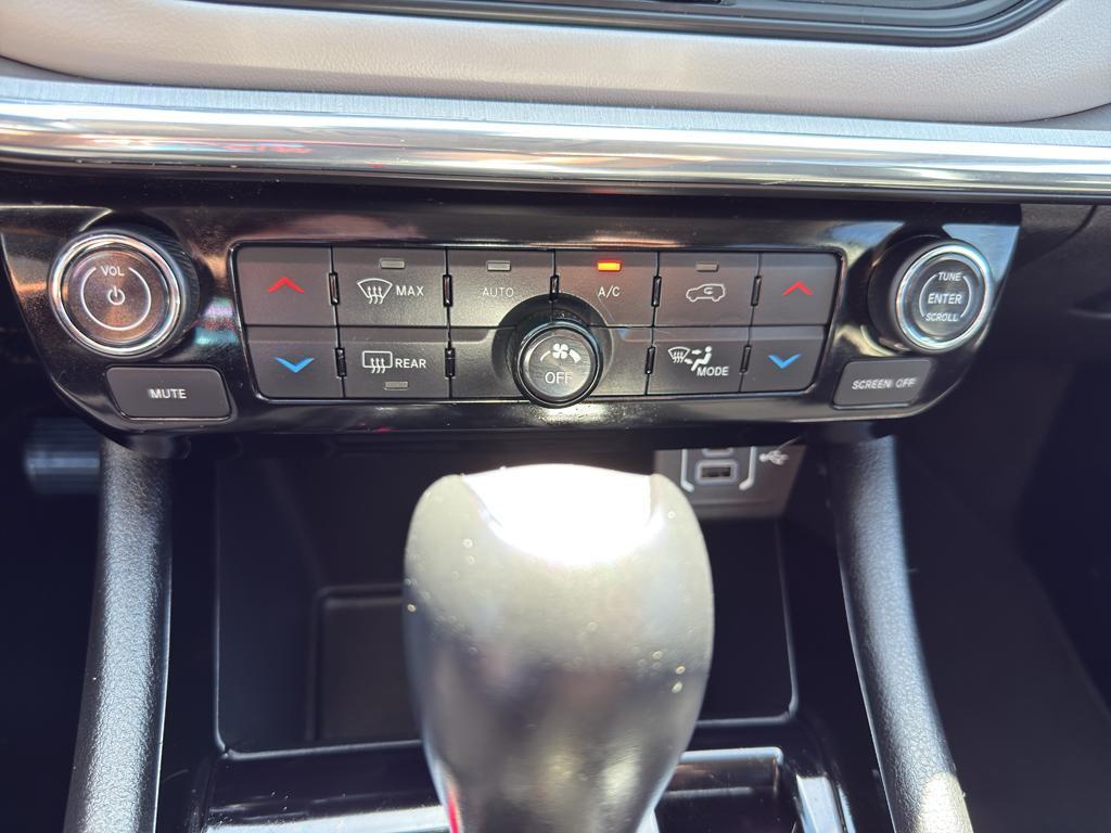 used 2022 Jeep Compass car, priced at $25,095