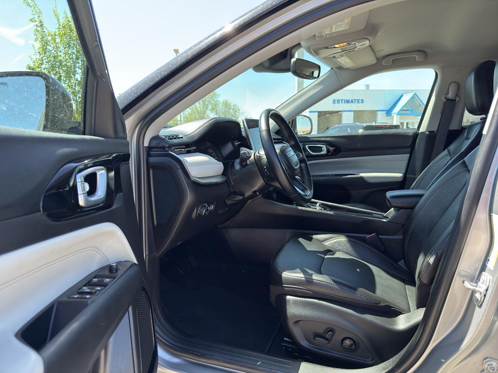 used 2022 Jeep Compass car, priced at $25,095