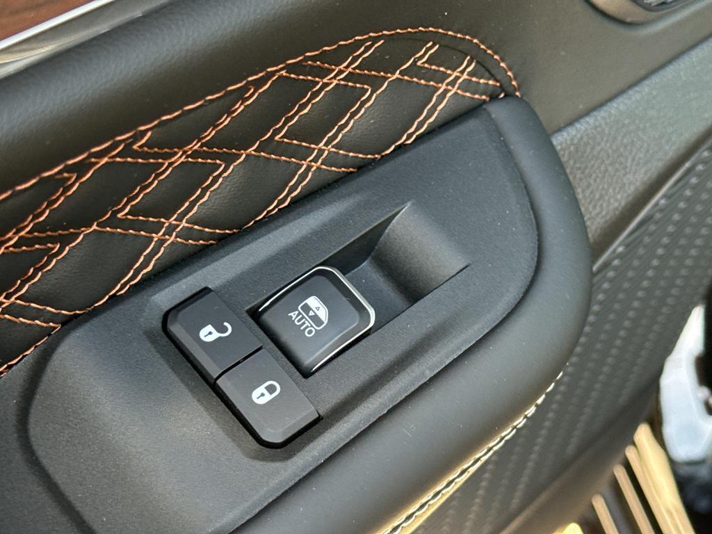 new 2025 Jeep Grand Cherokee L car, priced at $63,857