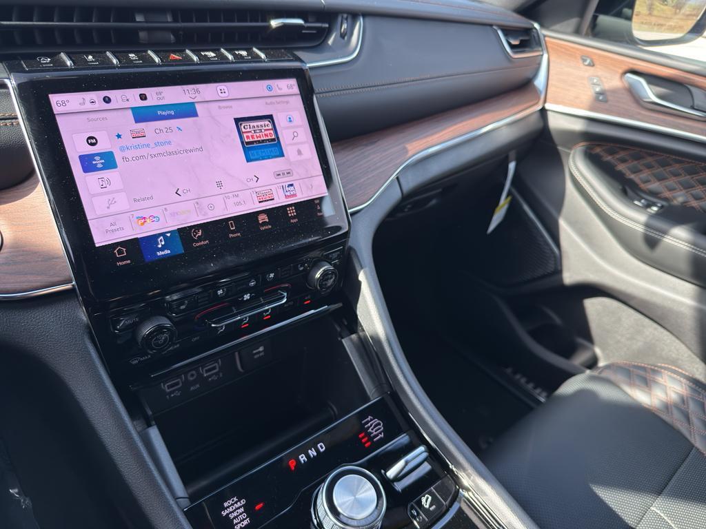 new 2025 Jeep Grand Cherokee L car, priced at $63,857