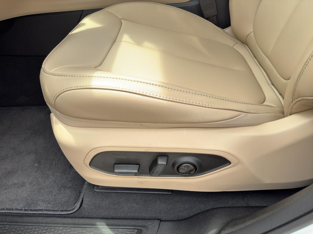 new 2025 Jeep Grand Cherokee L car, priced at $47,985