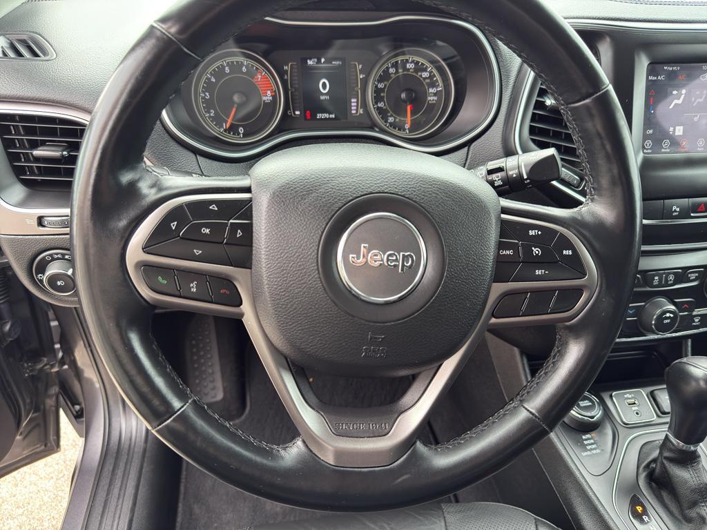 used 2021 Jeep Cherokee car, priced at $25,795